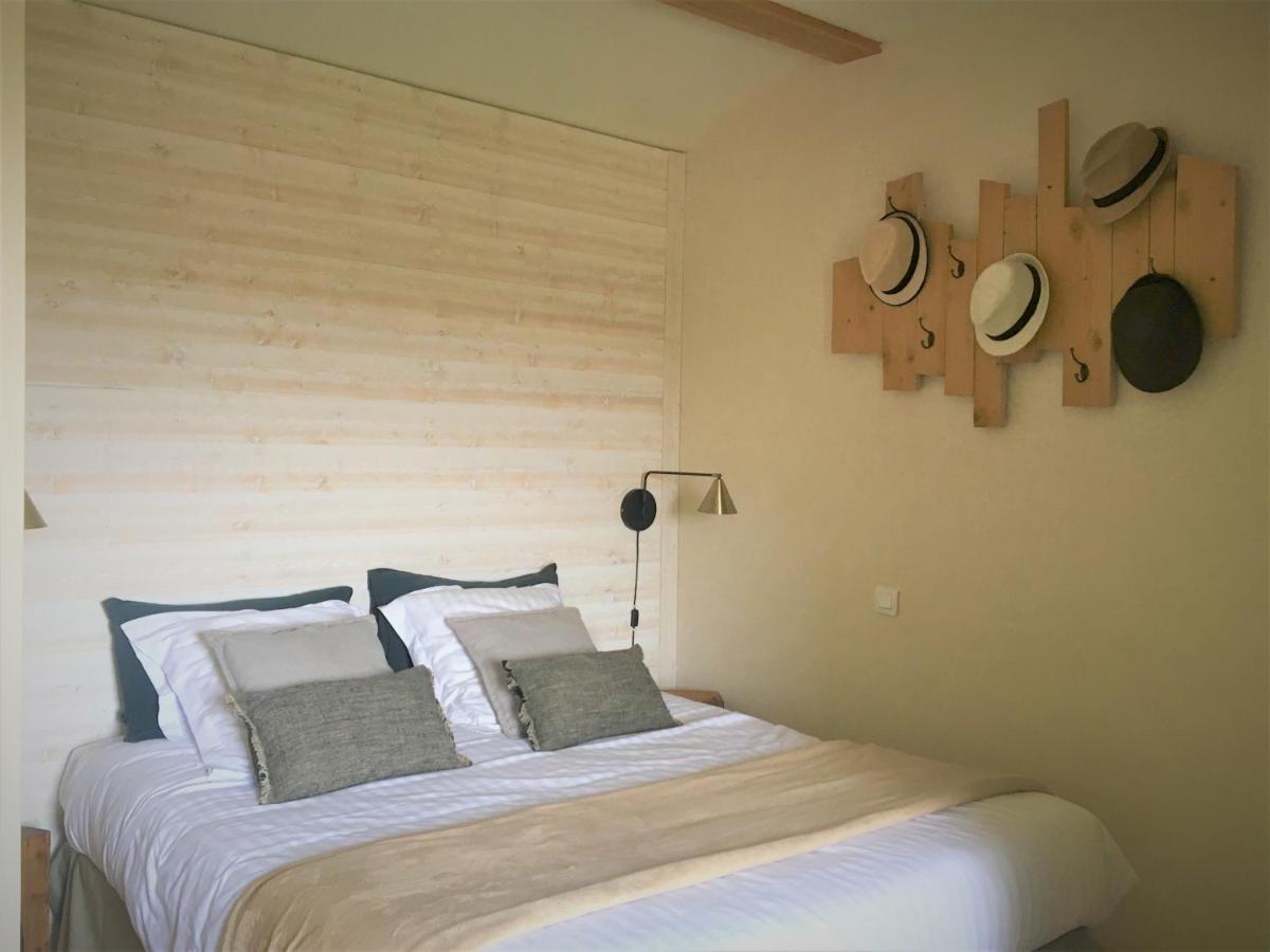 Le Logis De La Brumanderie - Saintes Fontcouverte  Room photo