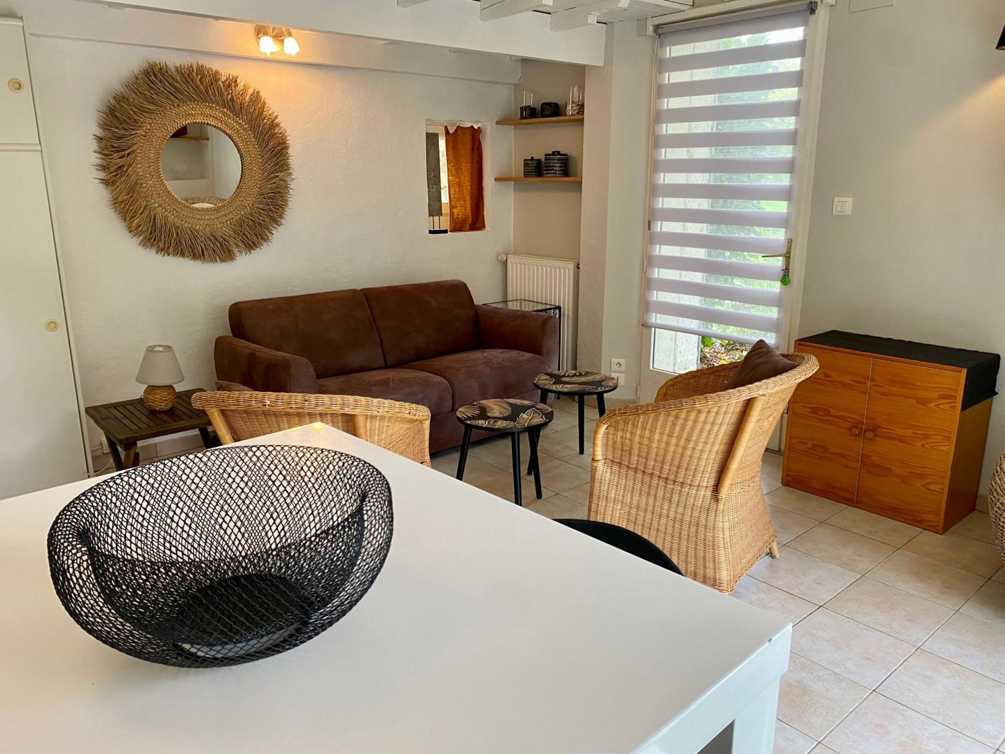 Le Logis De La Brumanderie - Saintes Fontcouverte  Room photo